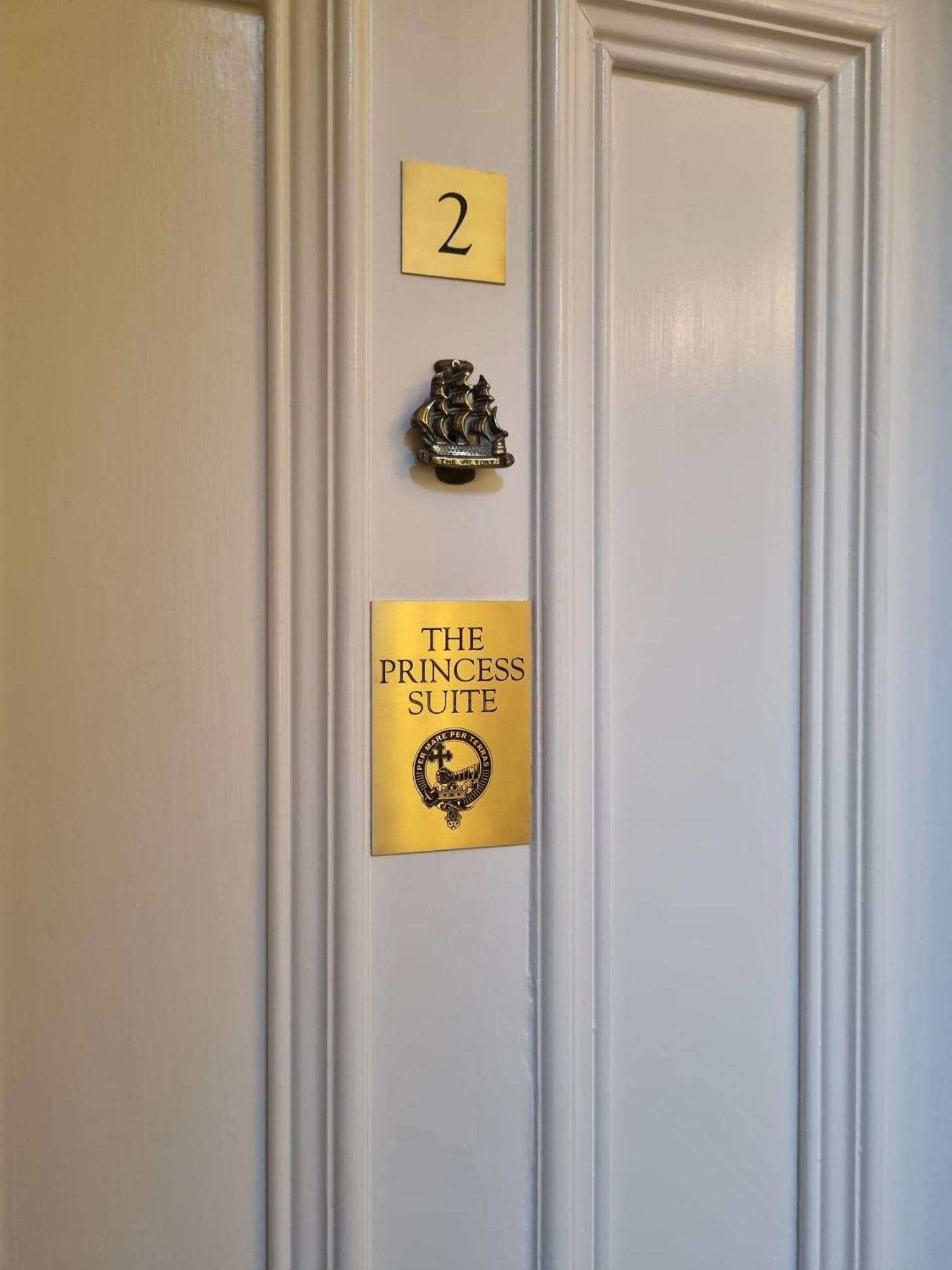 Knap Guest House 타버트 외부 사진